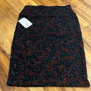 LulaRoe Cassie. Size M. NWT